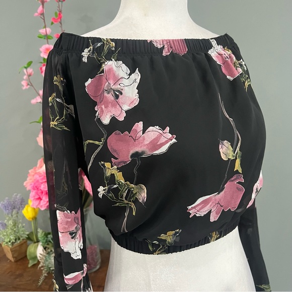 Blue Blush Cropped Long Sleeve - Picture 5 of 12